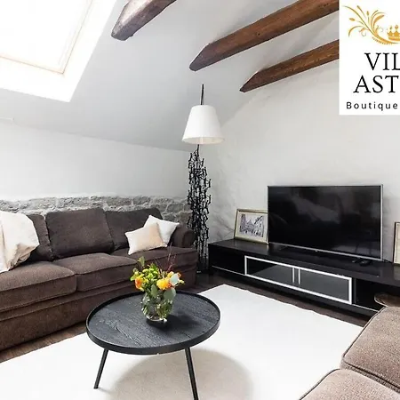Astora Apartment